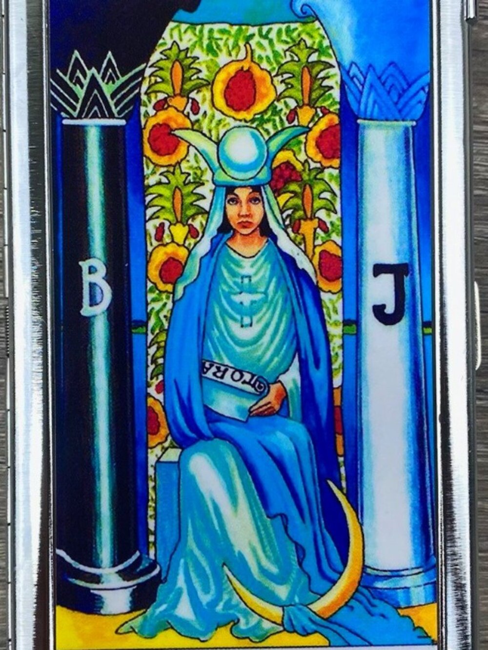 Sharp High Priestess Cigarette Case With Built In Butane Lighter
